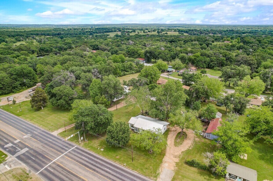 More Photos Of 506 E Royall Blvd, Malakoff Land For Sale