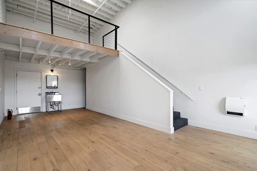 More Photos Of 1332 4th St, Berkeley Loft Creative Space For Lease