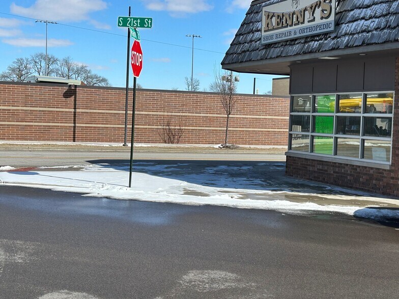 More Photos Of 2100 Main St, Lafayette Freestanding For Sale