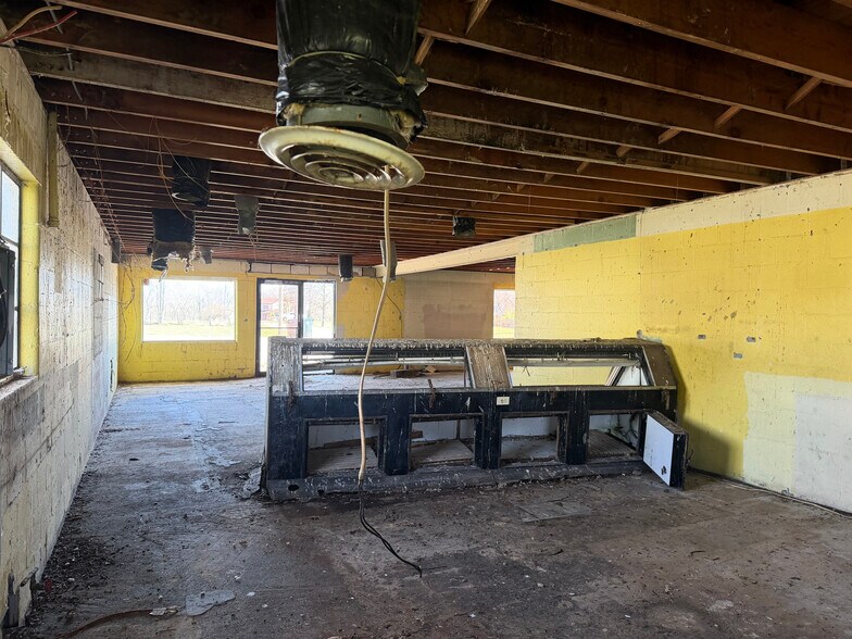 More Photos Of 6218 State Route 727, Goshen General Retail For Sale