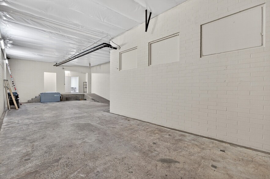 More Photos Of 6617 San Fernando Rd, Glendale Warehouse For Sale