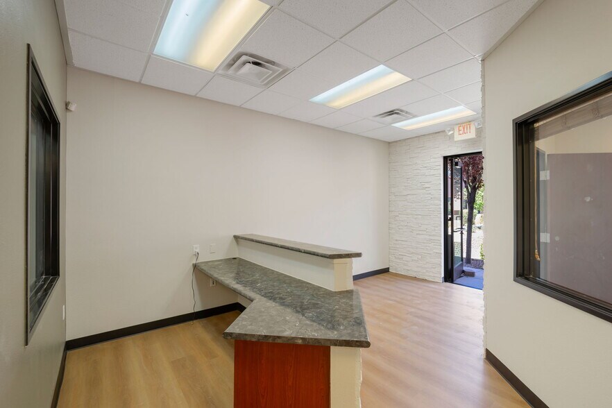 More Photos Of 5588 S Fort Apache Rd, Las Vegas Medical For Lease