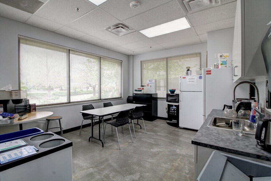 More Photos Of 5335 Sterling Dr, Boulder Research And Development For Lease