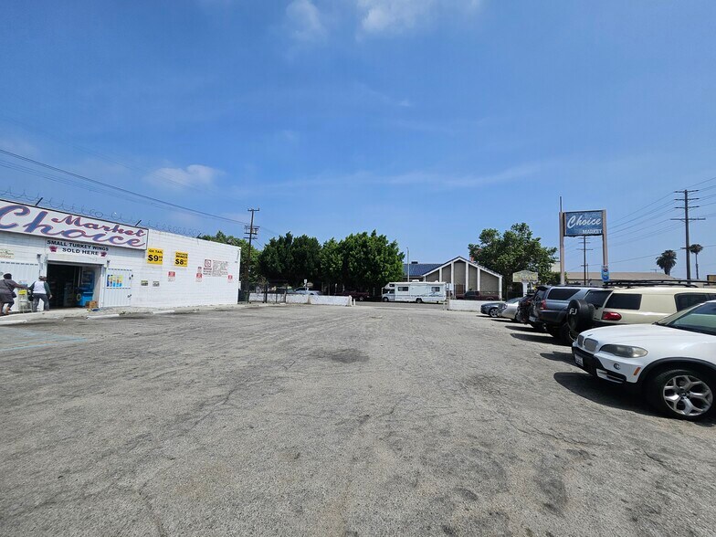 More Photos Of 5001 S Western Ave, Los Angeles Supermarket For Sale