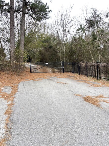 More Photos Of 629 E Forsyth St, Americus Office For Sale