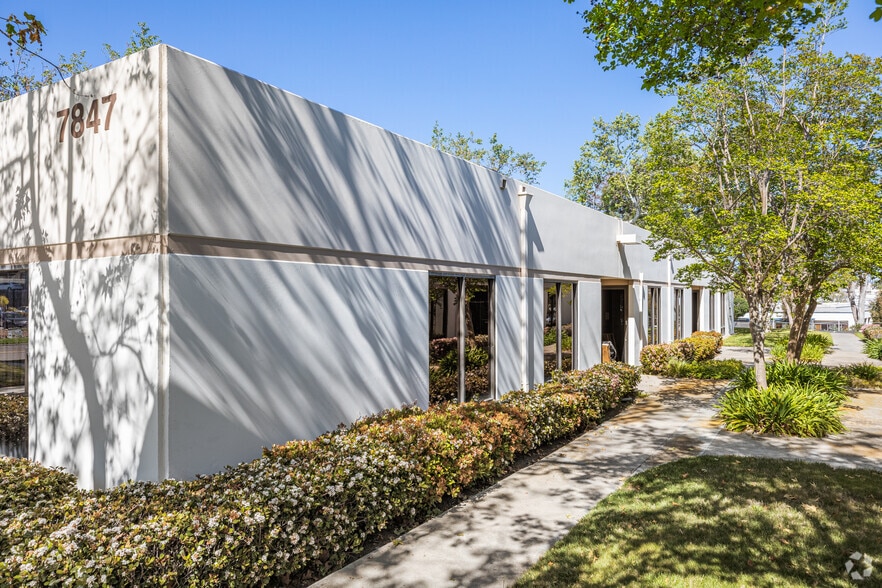 More Photos Of 7867 Convoy Ct, San Diego Unknown For Lease