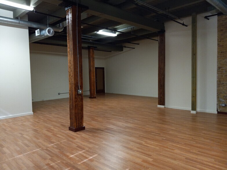 More Photos Of 5100 N Ravenswood Ave, Chicago Loft Creative Space For Lease