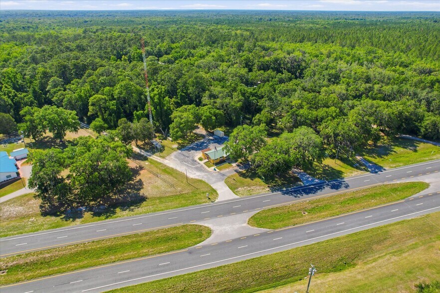 More Photos Of 18150 SE 72 Ave, Inglis Office For Sale