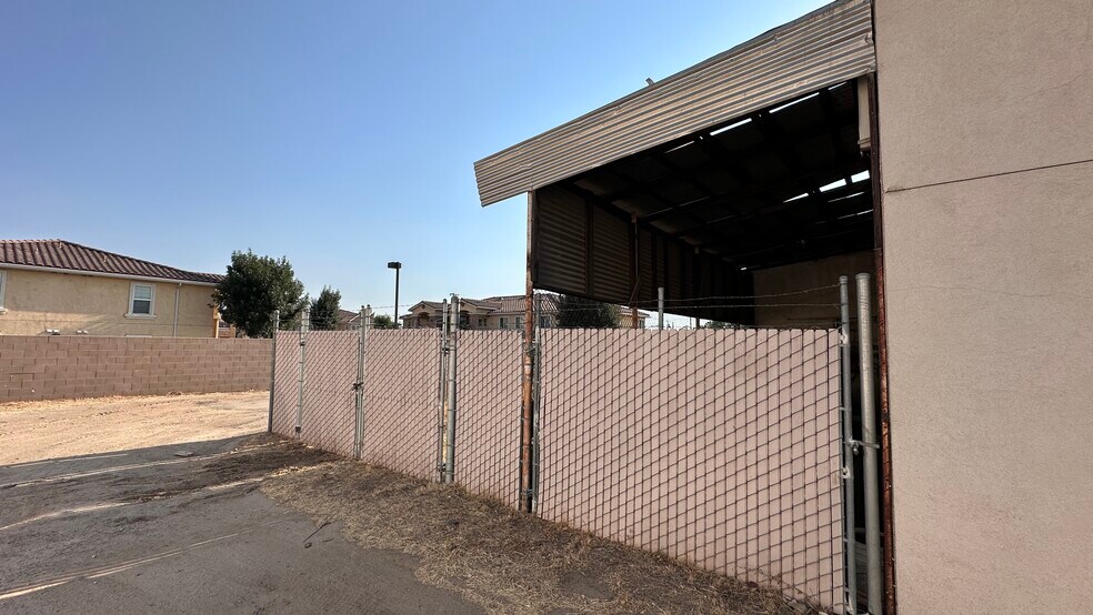 More Photos Of 801-803 Bear Mountain Blvd, Arvin Unknown For Lease