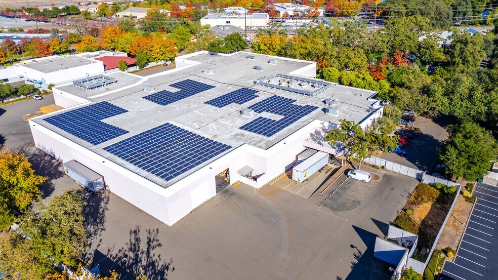 More Photos Of 205 Concourse Blvd, Santa Rosa Distribution For Lease