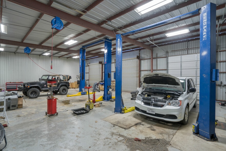 More Photos Of 2101 Central Blvd, Brownsville Auto Dealership For Sale