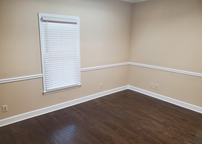 More Photos Of 2997 Johnson Ferry Rd, Marietta Office For Lease