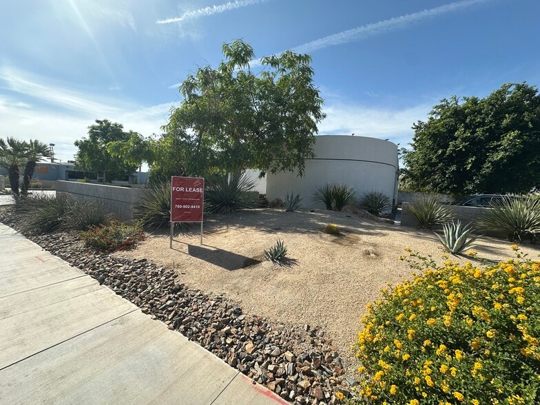 More Photos Of 2121 E Tahquitz Canyon Way, Palm Springs Loft Creative Space For Lease
