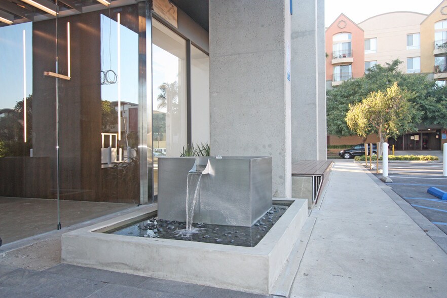 More Photos Of 13274 Fiji Way, Marina Del Rey Office Residential For Lease