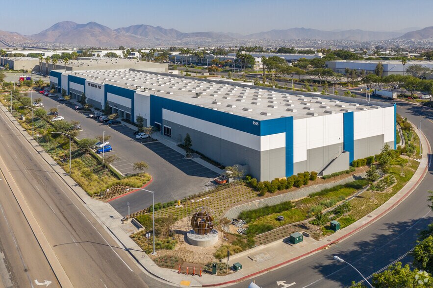More Photos Of 9505 Airway Rd, San Diego Warehouse For Lease