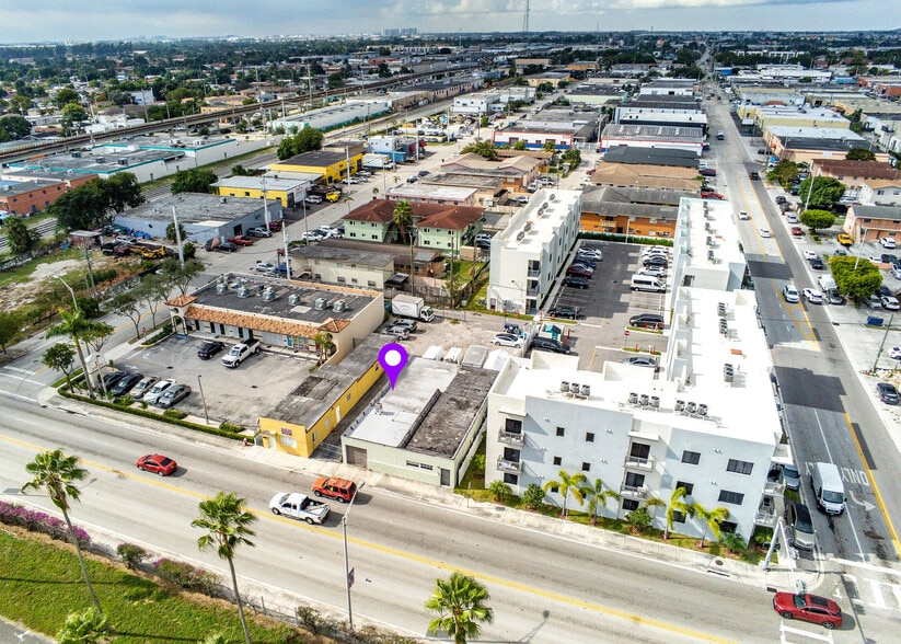 More Photos Of 2250 W Palm Ave, Hialeah Office For Sale