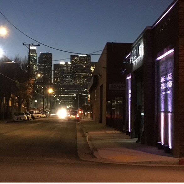 More Photos Of 749 E Temple St, Los Angeles Showroom For Lease