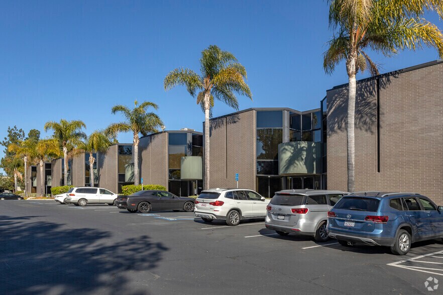 More Photos Of 9155 Brown Deer Rd, San Diego Warehouse For Lease