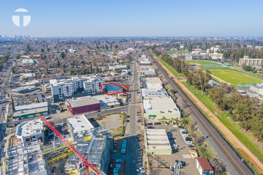 More Photos Of 6500 Elvas Ave, Sacramento Warehouse For Sale