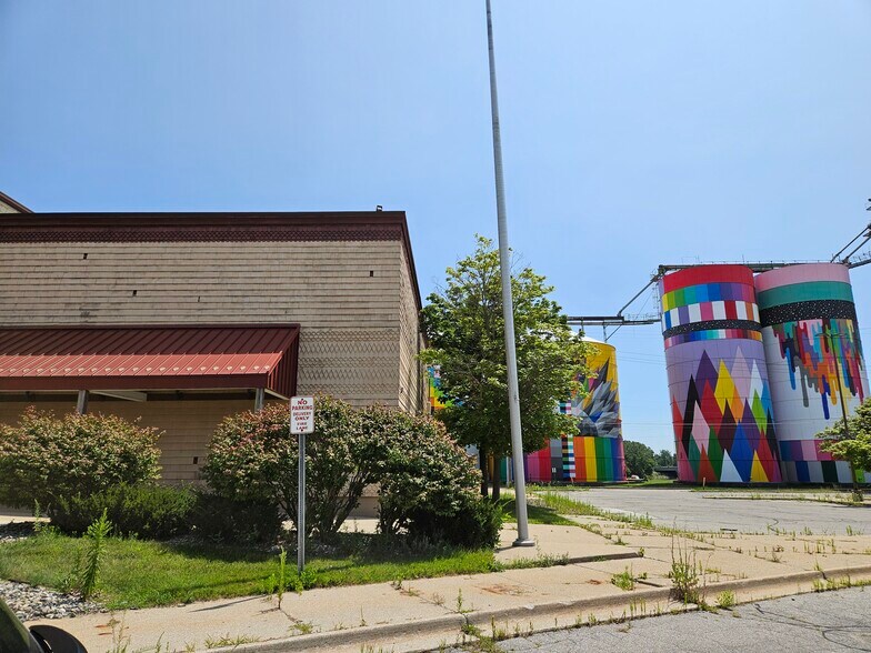 More Photos Of 500 S Hamilton St, Saginaw Medical For Sale