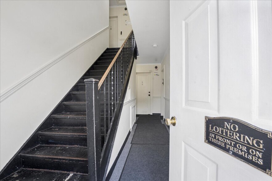 More Photos Of 115 N Barry Ave, Mamaroneck Apartments For Sale