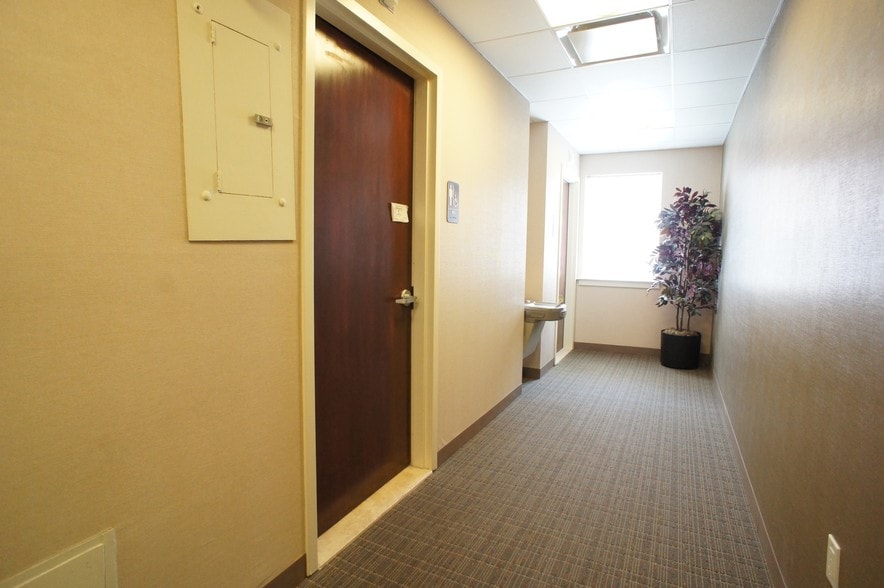 More Photos Of 69 East Ave, Norwalk Medical For Lease