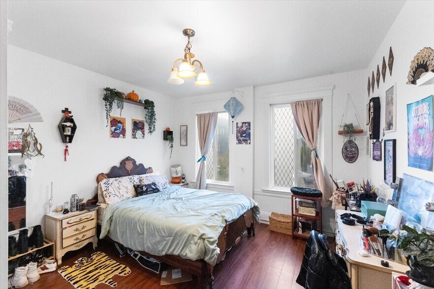 More Photos Of 2835 Anza St, San Francisco Apartments For Sale