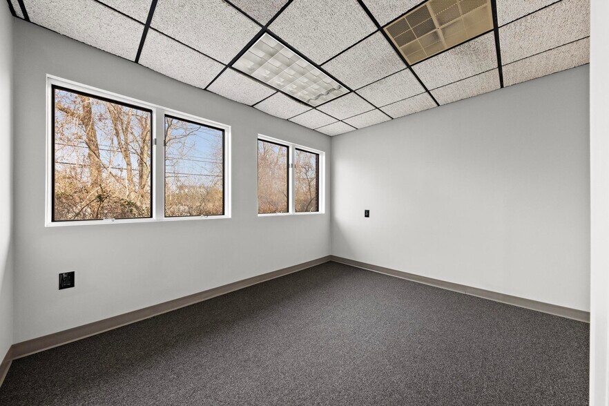 More Photos Of 675 Route 72 E, Manahawkin Office For Lease
