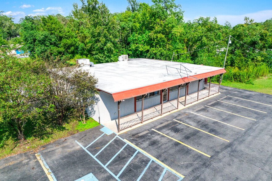 More Photos Of 1851 Florida St, Mandeville Restaurant For Sale