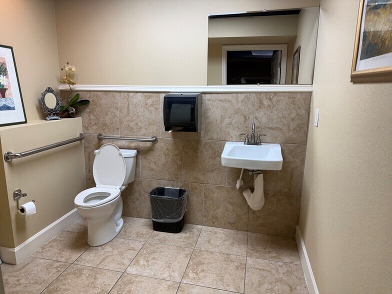 More Photos Of 221 W State Road 434, Longwood Office For Sale