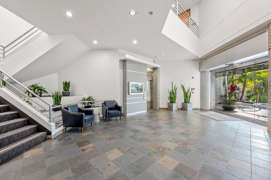 More Photos Of 5962 La Place Ct, Carlsbad Unknown For Lease