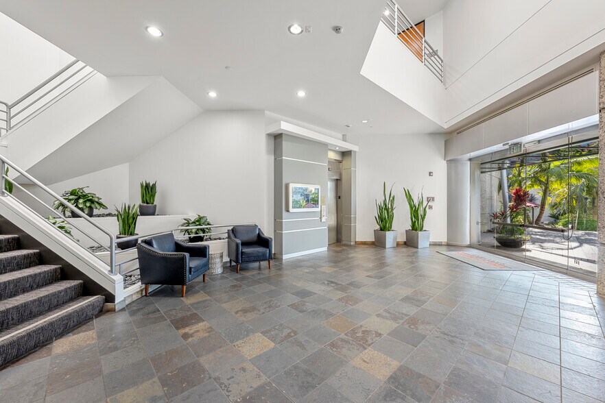 More Photos Of 5962 La Place Ct, Carlsbad Unknown For Lease