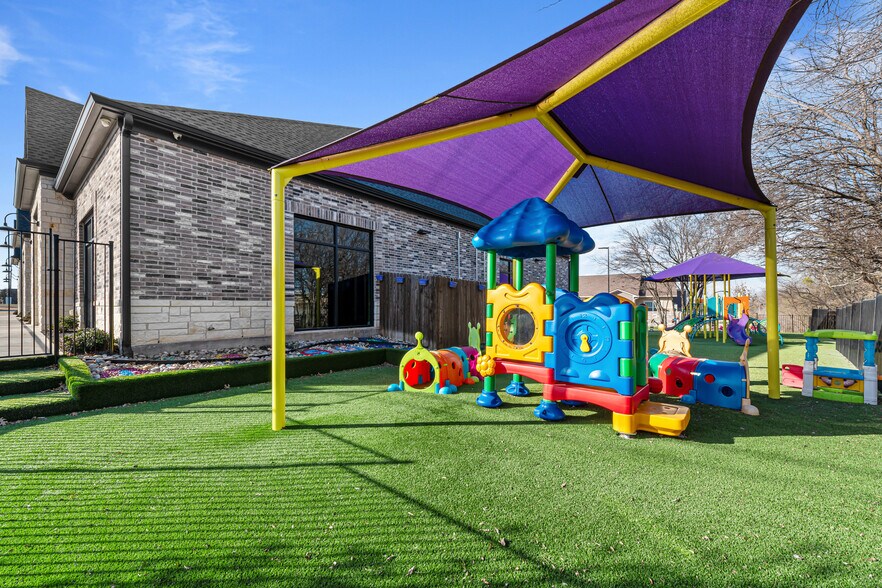 More Photos Of 681 George Hopper Rd, Midlothian Daycare Center For Sale