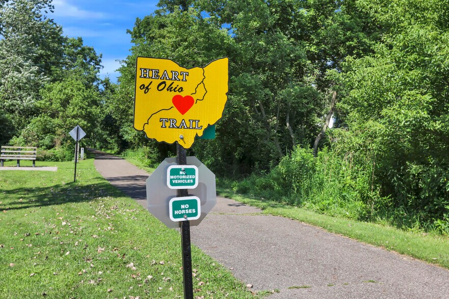 More Photos Of 7106 Columbus Rd, Centerburg Light Manufacturing For Sale