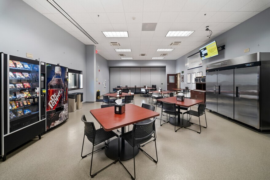 More Photos Of 6001 W Van Horn Tavern Rd, Columbia Office For Lease