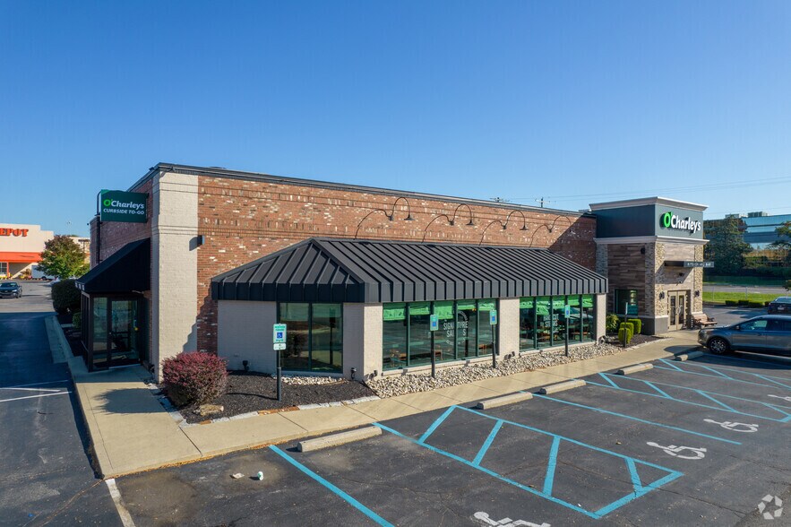 More Photos Of 6285 Cleveland Ave, Columbus Restaurant For Lease