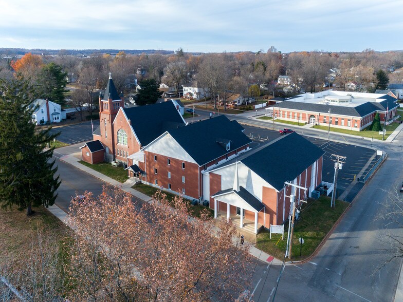 More Photos Of 305 W Columbia St, Farmington Religious Facility For Sale