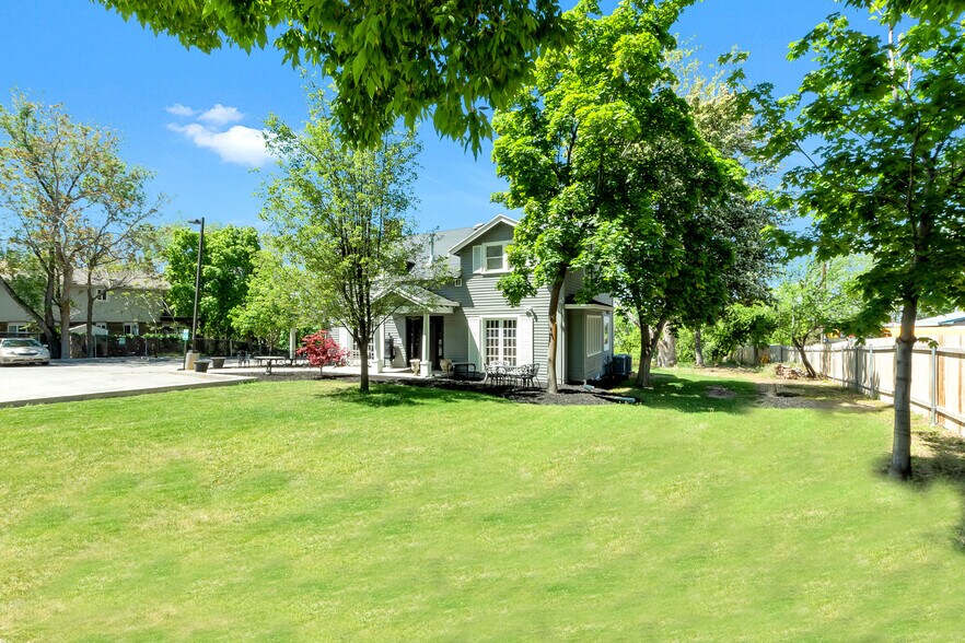 More Photos Of 3538 S Highland Dr, Salt Lake City Loft Creative Space For Sale