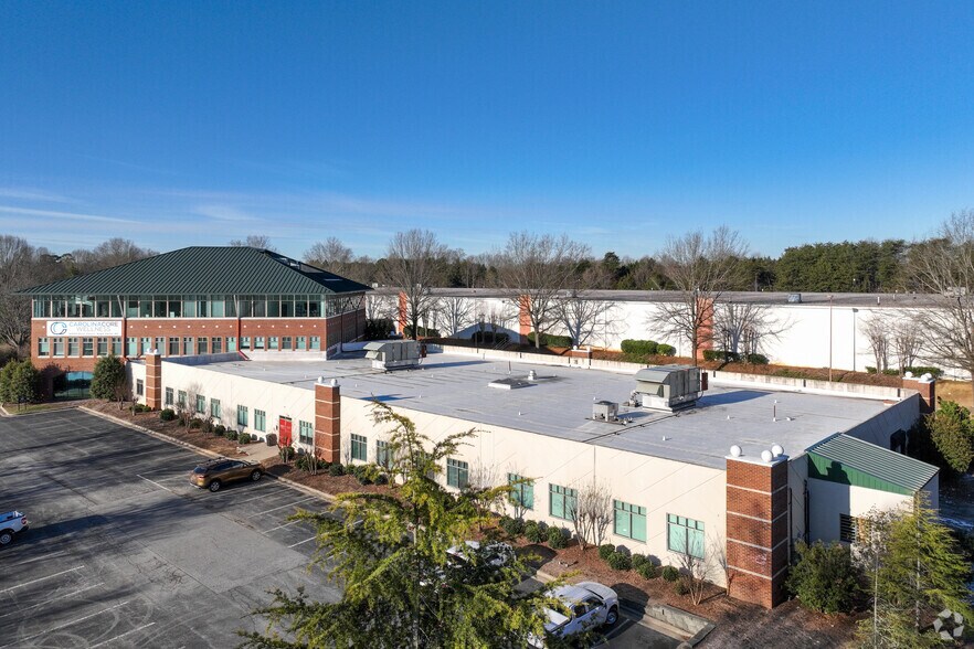 More Photos Of 4000 Ossi Ct, High Point Medical For Lease