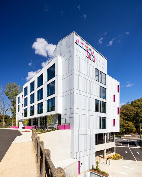 More Photos Of 31 Artful Way, Asheville Apartments For Lease