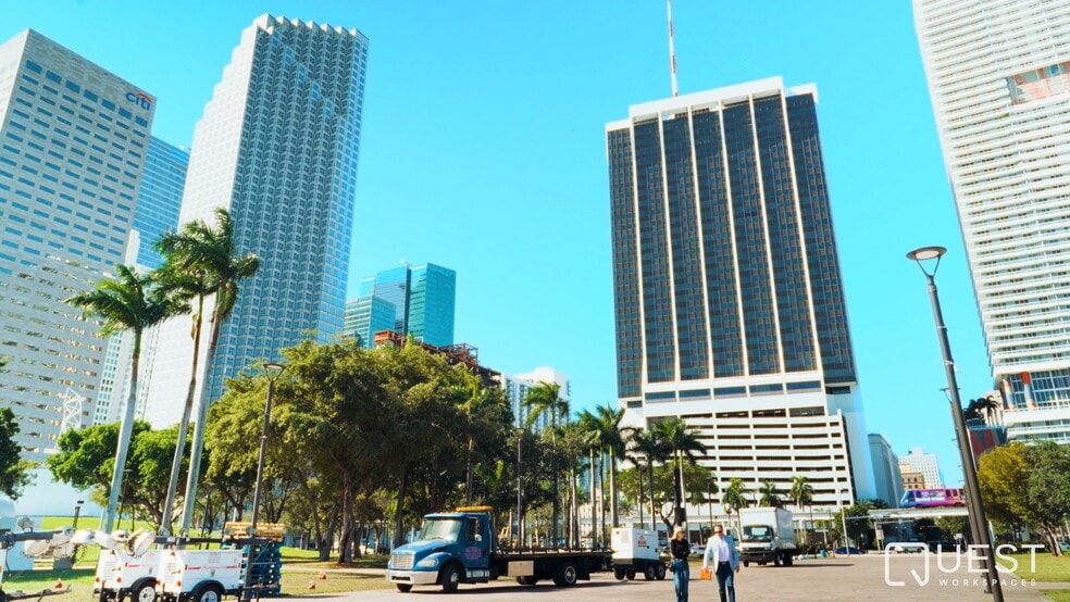 Primary Photo Of 2 S Biscayne Blvd, Miami Coworking Space