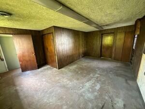 More Photos Of 2106-2108 Horton Rd, Jackson Office Residential For Sale