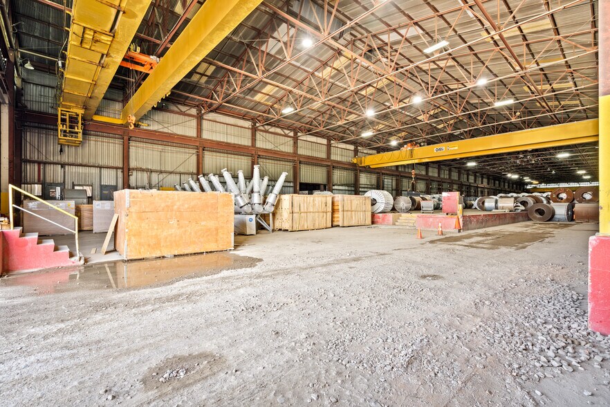 More Photos Of 601 McFarland St, Houston Warehouse For Lease