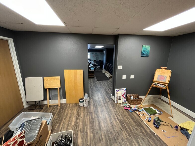 More Photos Of 1150-1162 S Lipan St, Denver Light Manufacturing For Lease