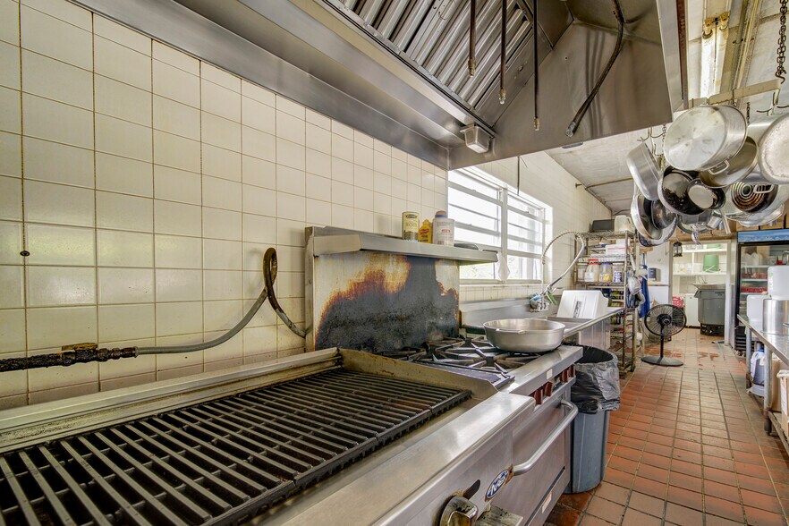More Photos Of 58000 Card Sound Rd, Key Largo Restaurant For Sale