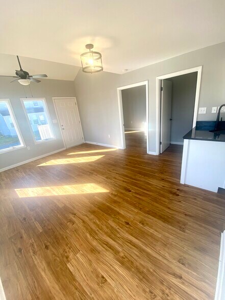 More Photos Of 809 Hanson St, Salisbury Multifamily For Sale