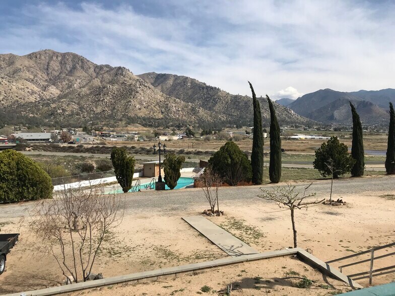 More Photos Of 400 155th Hwy, Lake Isabella Hotel For Sale