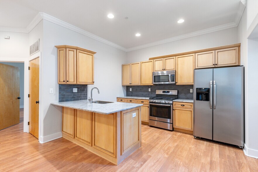 More Photos Of 4557 Manayunk Ave, Philadelphia Apartments For Sale
