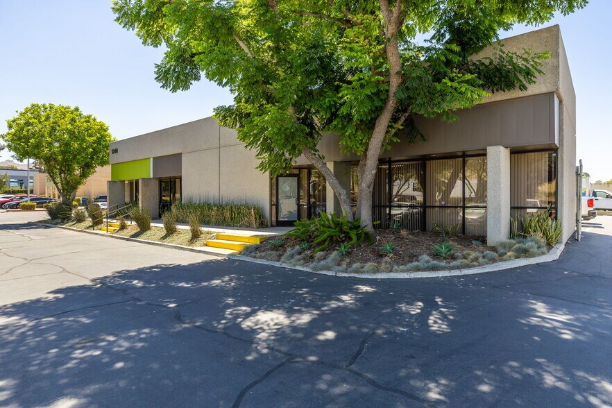 More Photos Of 1020 Iowa Ave, Riverside Unknown For Lease