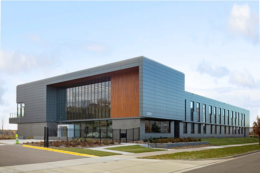 More Photos Of 2800 Mount Ridge Rd, Roseville Office For Sale